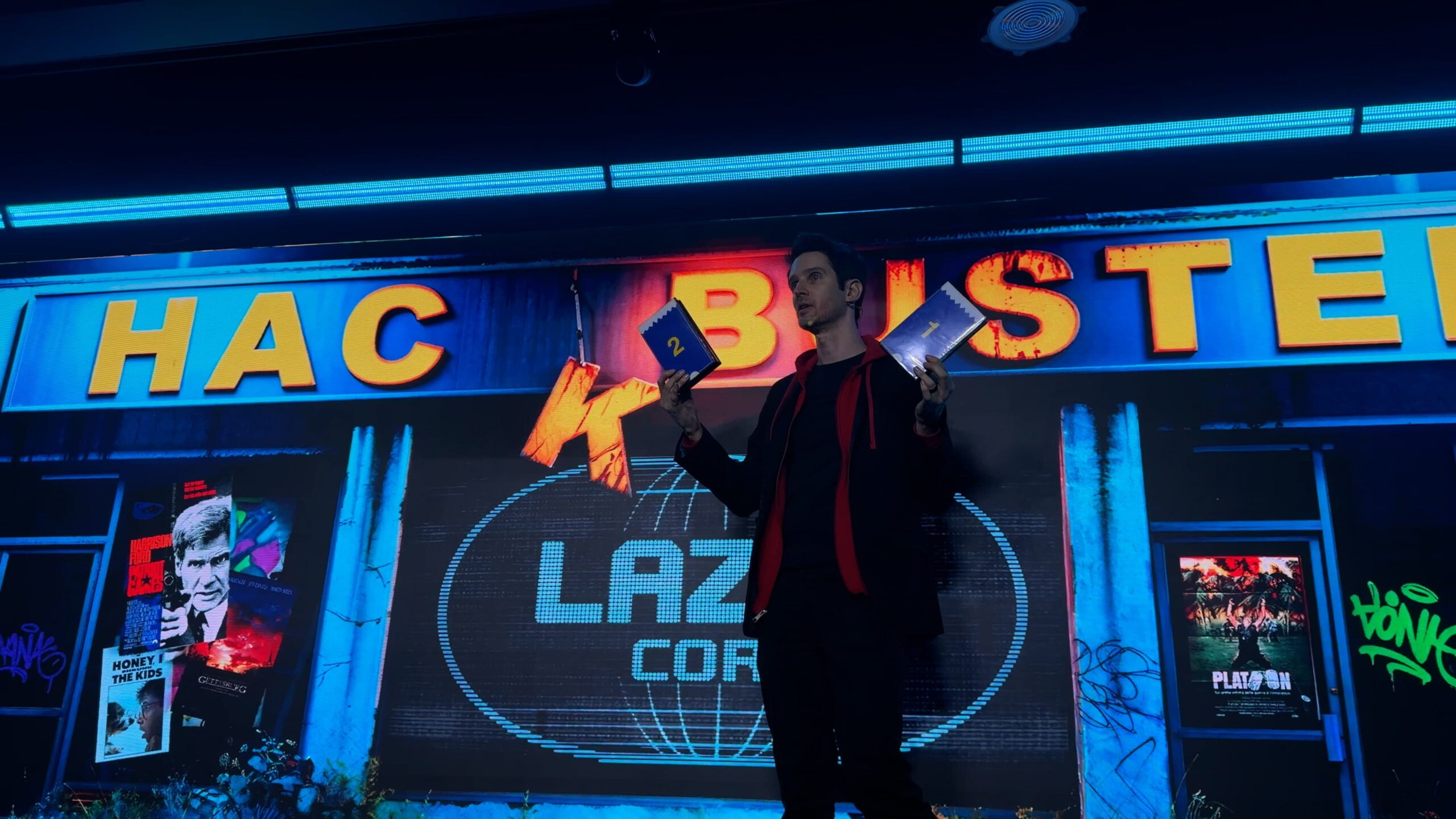 Mentalist Keelan Leyser performing the HACKED mind reading show in Las Vegas